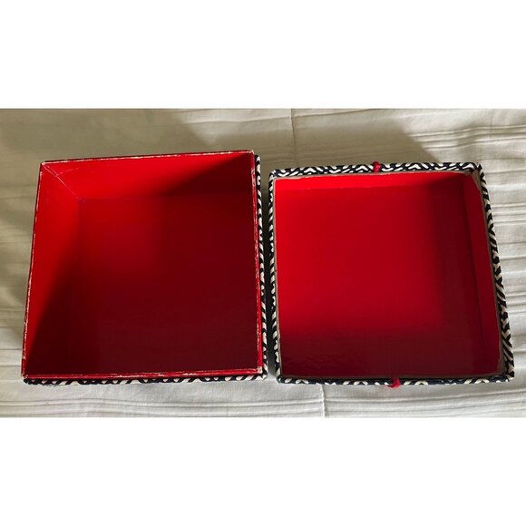 Vtg Indigo Blue and White Fabric Covered Box with Chinese Key Pattern - Picture 2 of 8